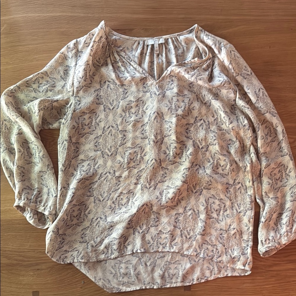Joie Silk Blouse abstract butterflies Elegant Cream Patterned Women's Top